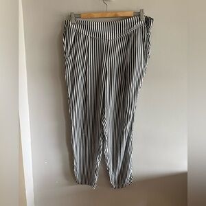 Free People Striped Pants Women’s Medium Black White Pull On Ankle Casual Boho